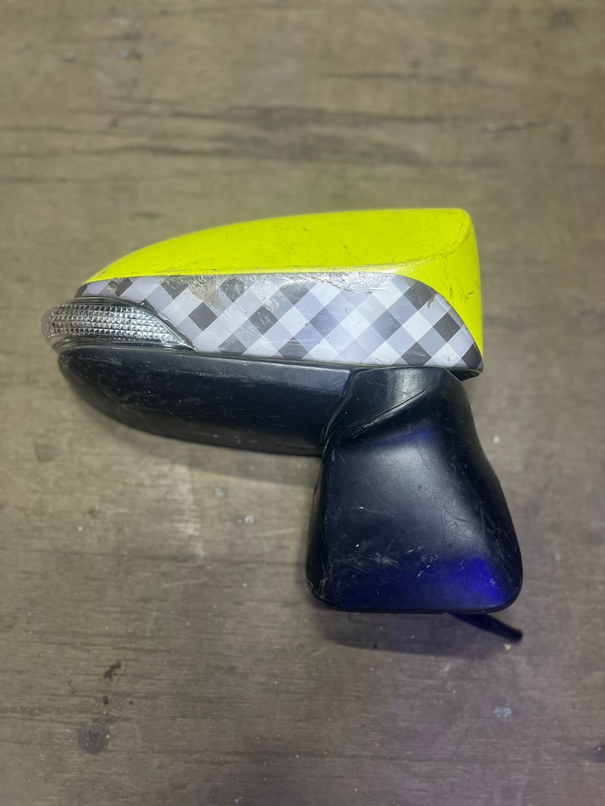 Toyota Passo Side mirror
